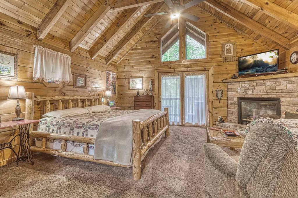 Mountain Eden, Hot Tub, Resort Pool, Wifi, 1089 Free Tickets Each Paid Day, Dollywood And More Gatlinburg Exterior foto
